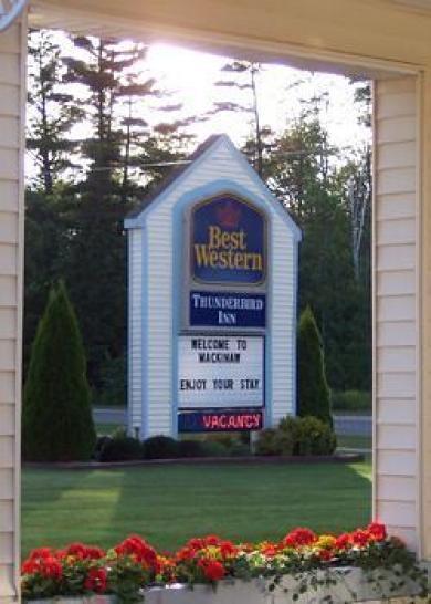 Motel Thunderbird Of Mackinaw